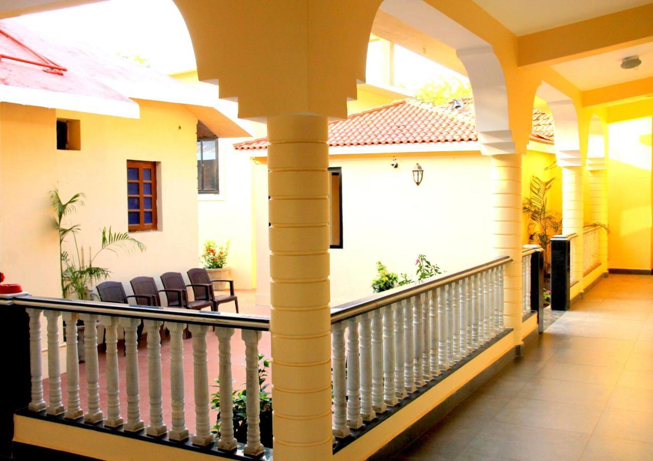 Vagator House Resort Goa Exterior foto
