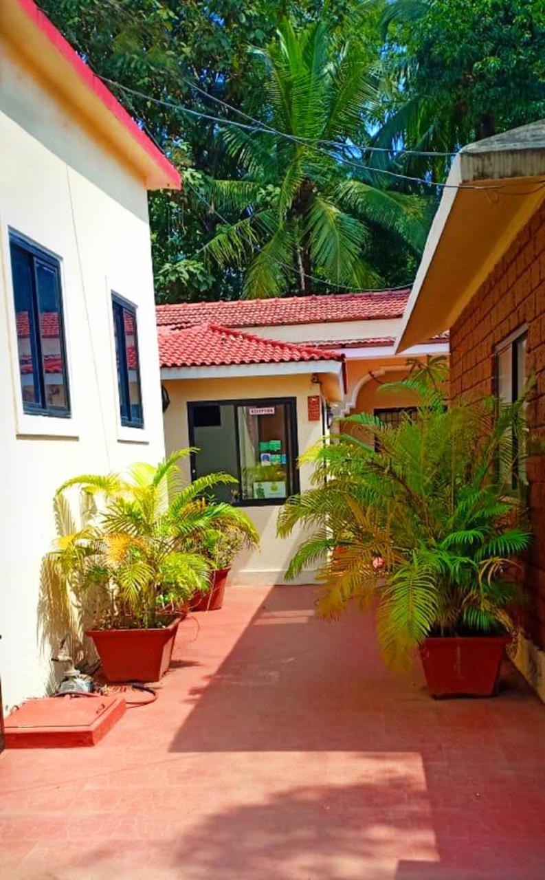 Vagator House Resort Goa Exterior foto